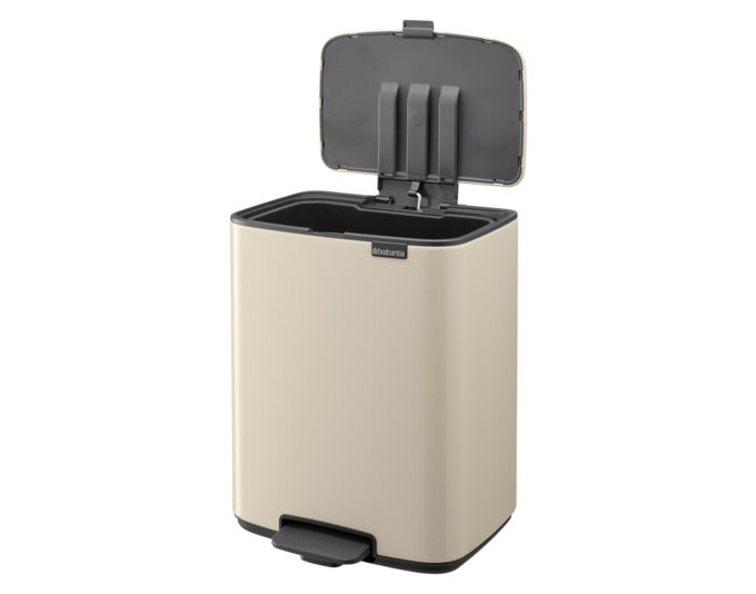 BRABANTIA Treteimer Bo soft beige 12 l in  präsentiert im Onlineshop von KAQTU Design AG. Mülleimer ist von BRABANTIA