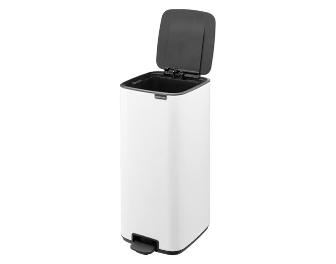 BRABANTIA Treteimer Bo white 30 l in  präsentiert im Onlineshop von KAQTU Design AG. Mülleimer ist von BRABANTIA