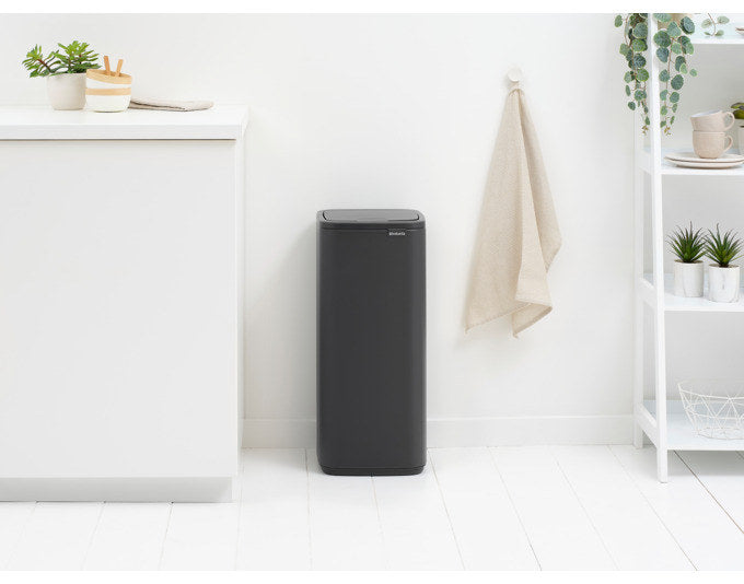 BRABANTIA Abfallbehälter Touch Bin Bo mineral infinite grey 30 l in Infinit grey, Grau präsentiert im Onlineshop von KAQTU Design AG. Mülleimer ist von BRABANTIA