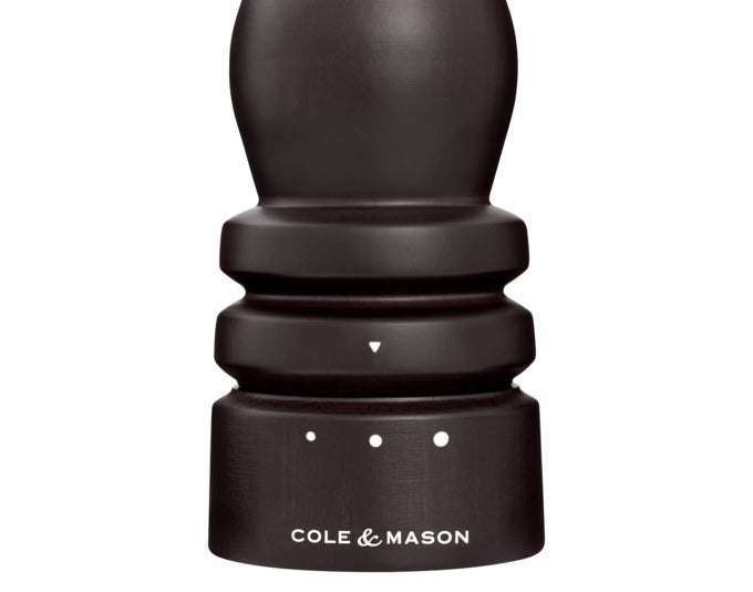 COLE&MASON Salzmühle London Buche dunkel GRD SLT 22x5.8x5.8 cm in  präsentiert im Onlineshop von KAQTU Design AG. Salz & Pfeffer ist von COLE & MASON