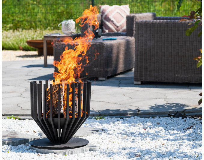REDFIRE Feuerkorb Irving medium schwarz in Schwarz präsentiert im Onlineshop von KAQTU Design AG. Feuerschale ist von REDFIRE