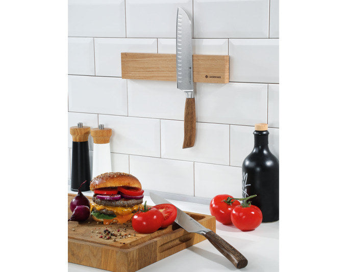 ZASSENHAUS Magnetleiste Eiche 30 cm für 3 Messer in Holzoptik, Braun präsentiert im Onlineshop von KAQTU Design AG. Küchenhelfer ist von ZASSENHAUS