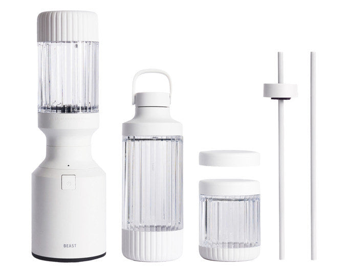 BEAST Blender Mighty 850 Plus cloud weiss in Weiss präsentiert im Onlineshop von KAQTU Design AG. Küchengerät ist von BEAST