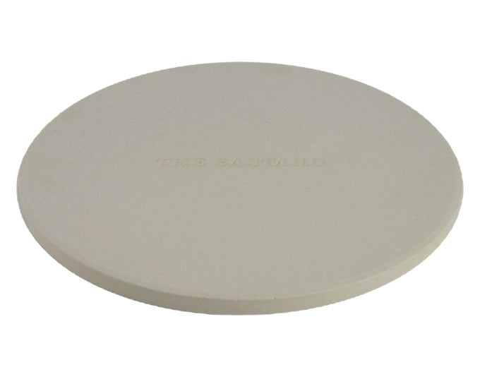 THE BASTARD Pizzastein Compact ø 26 cm in  präsentiert im Onlineshop von KAQTU Design AG. Grillzubehör ist von THE BASTARD