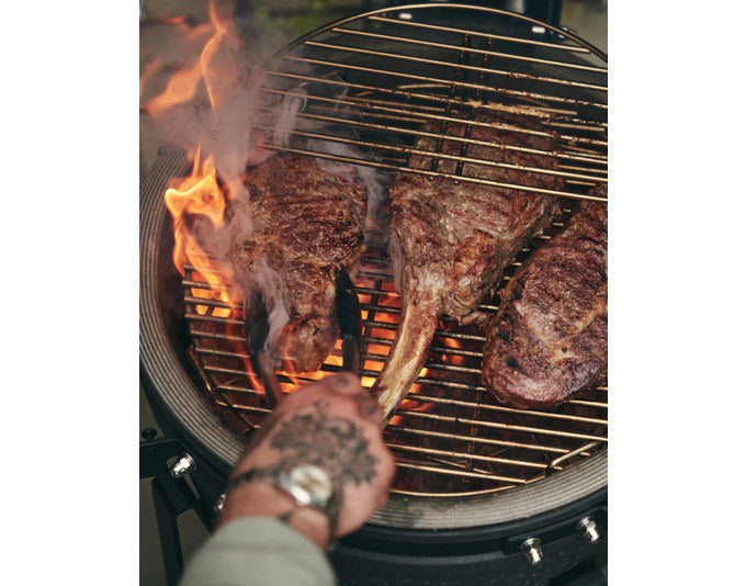 THE BASTARD Multilevel Kochsystem XL in Silber präsentiert im Onlineshop von KAQTU Design AG. Grillroste ist von THE BASTARD