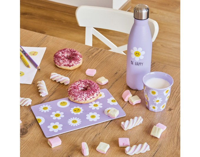 Trinkflasche aus Edelstahl in Flieder mit Blumenmuster, Fassungsvermögen 0.5 Liter, zylindrische Form mit Schraubverschluss.