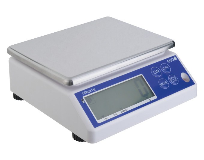 Digitale Küchenwaage aus rostfreiem Edelstahl und ABS-Kunststoff in Silber-Blau, mit grossem LCD-Display und flacher Wiegefläche.