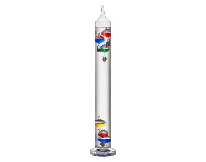 Glaszylinder-Thermometer mit sechs farbigen Glaskugeln und Metallanhängern, Silberfarben, Höhe 44 cm, auf hellem Hintergrund fotografiert.