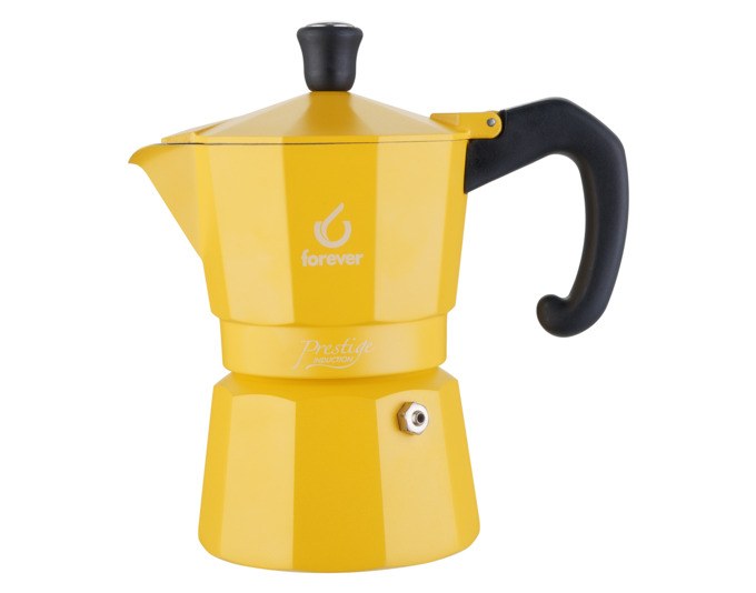 Gelber Moka Kaffeezubereiter von FOREVER mit Edelstahl-Wasserkammer, Nylongriff und Deckelknauf, für drei Tassen Kaffee auf hellem Hintergrund.