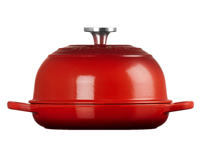 Kirschroter Brot Bräter Signature von LE Creuset, emailliertes Gusseisen, gewölbte Haube