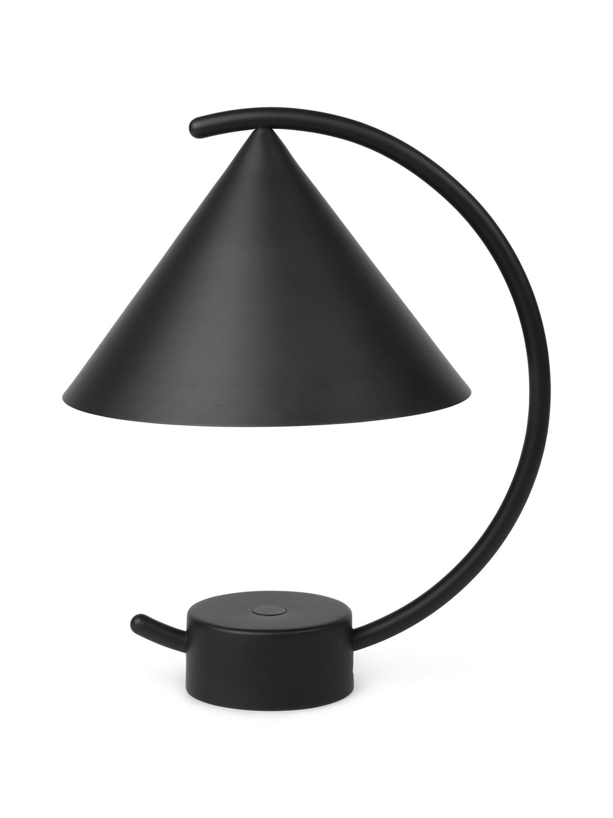 Meridian Lampe tragbar in Schwarz präsentiert im Onlineshop von KAQTU Design AG. Tischleuchte ist von Ferm Living