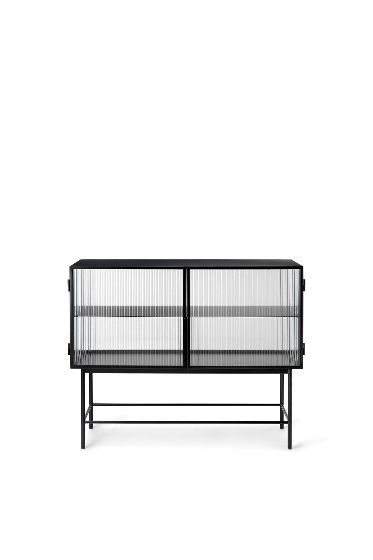 Haze Sideboard, Geriffeltes Glas in Schwarz präsentiert im Onlineshop von KAQTU Design AG. Sideboard ist von Ferm Living