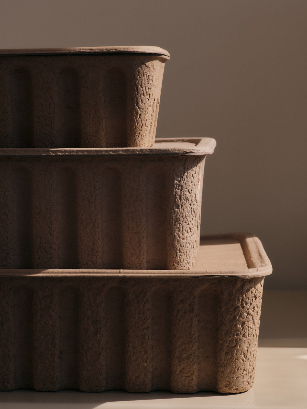 Aufbewahrungsbox 2er Set in Braun präsentiert im Onlineshop von KAQTU Design AG. Aufbewahrungsbox ist von Ferm Living
