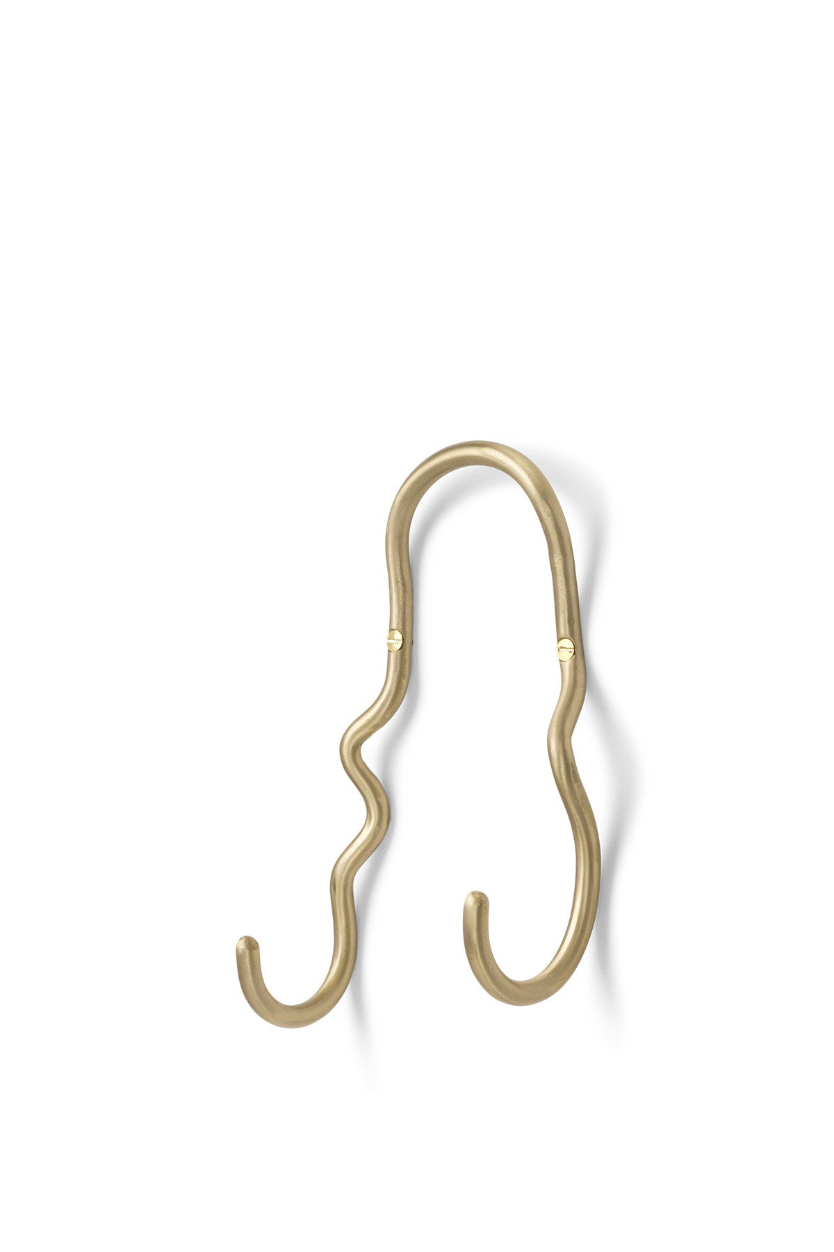 Curvature Doppelhaken in Messing matt präsentiert im Onlineshop von KAQTU Design AG. Kleiderhaken ist von Ferm Living