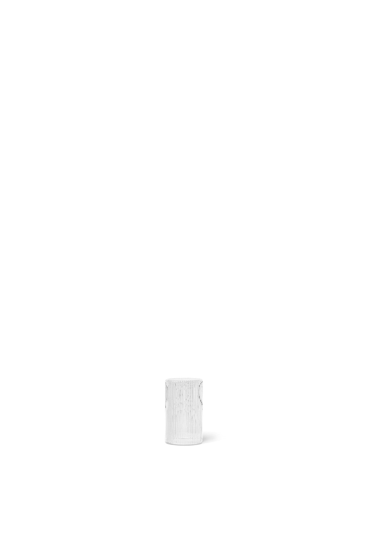 Ripple Glas (Gerillt) / Deckel für Karaffe in Klar präsentiert im Onlineshop von KAQTU Design AG. Glas ist von Ferm Living