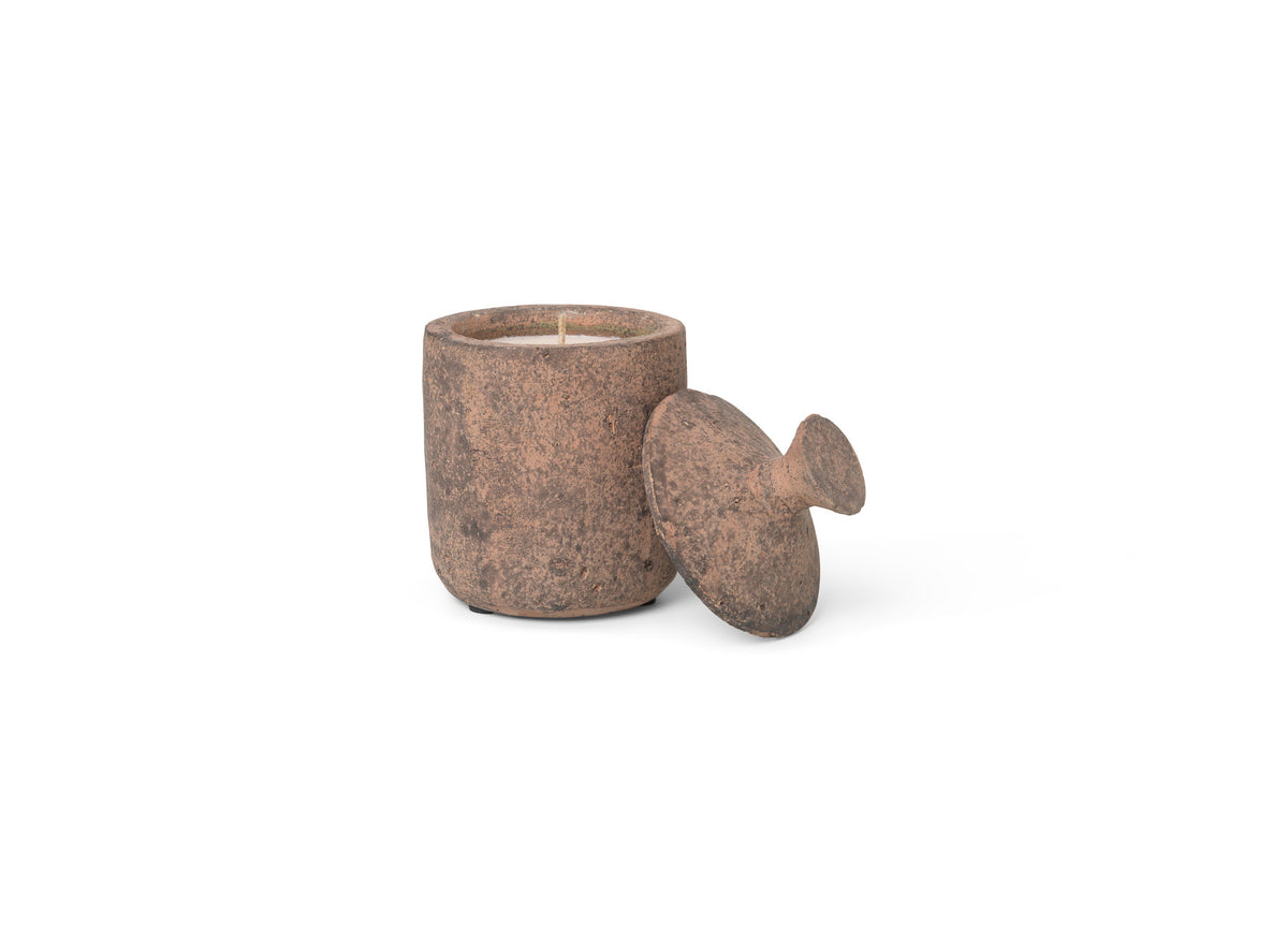 Ura Duftkerze in Burned Sienna präsentiert im Onlineshop von KAQTU Design AG. Duftkerze ist von Ferm Living