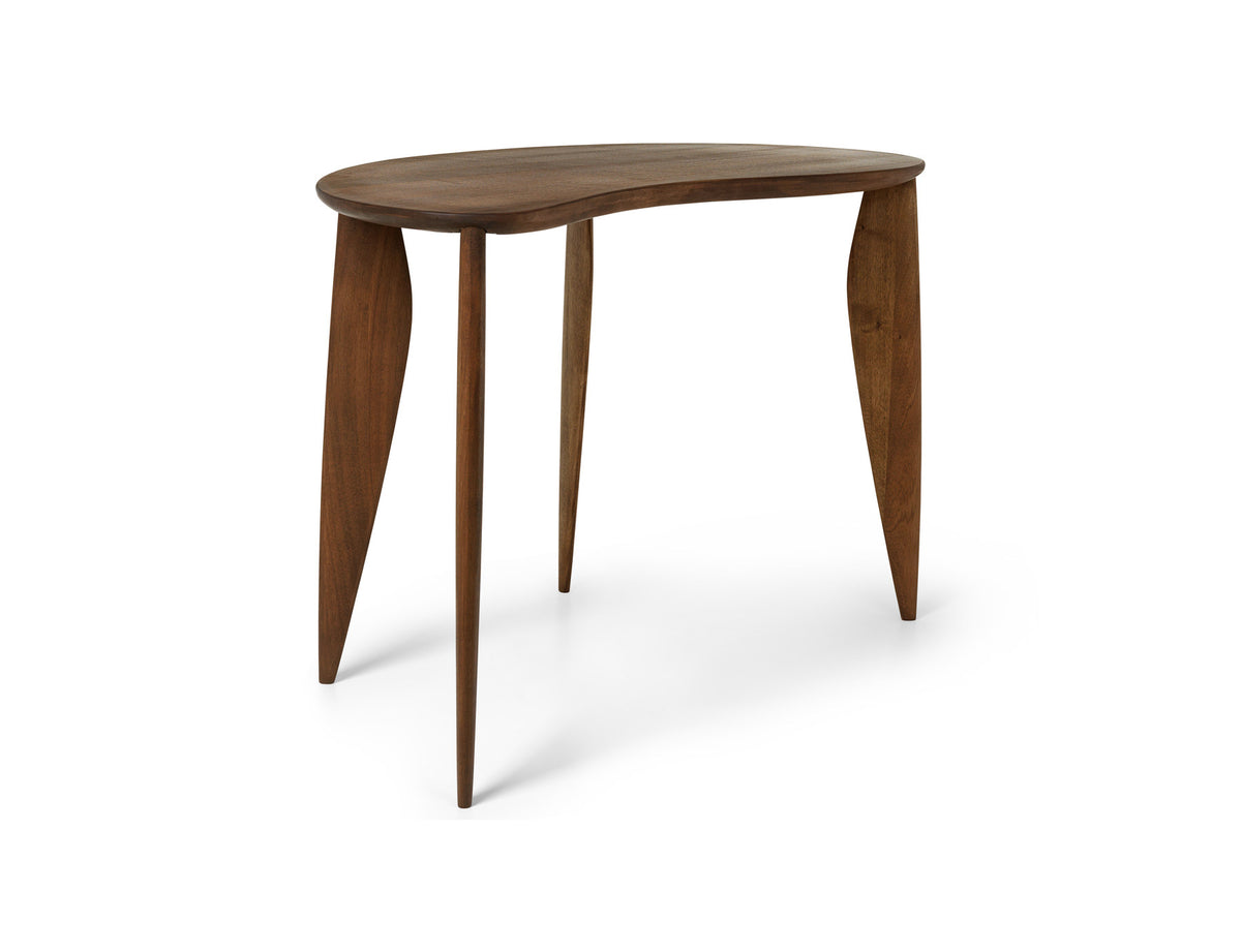 Feve Schreibtisch in Braun präsentiert im Onlineshop von KAQTU Design AG. Schreibtisch ist von Ferm Living