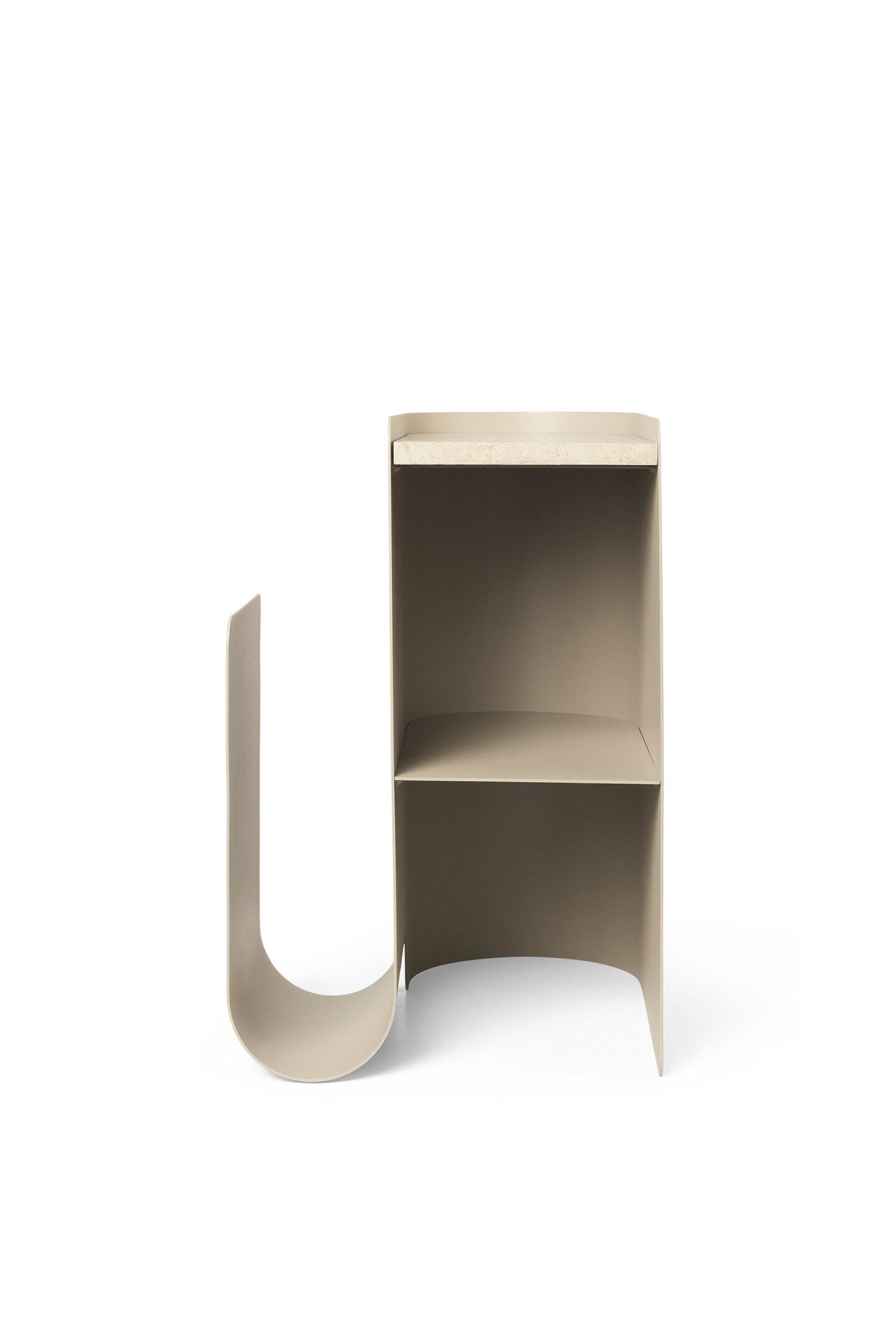 Vault Beistelltisch in Kaschmir präsentiert im Onlineshop von KAQTU Design AG. Beistelltisch ist von Ferm Living