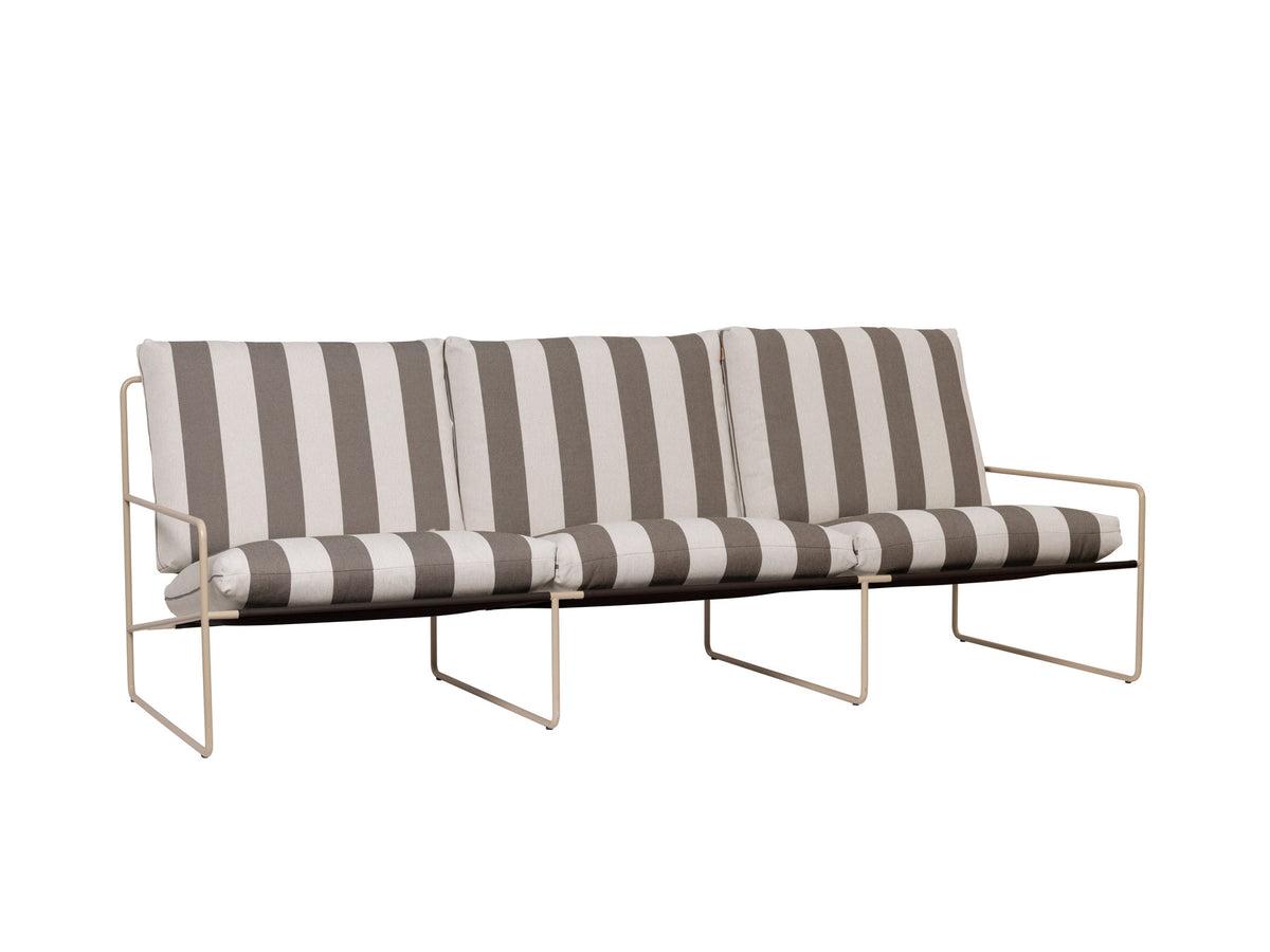 Desert 3-seater Dolce in Weiss / Braun präsentiert im Onlineshop von KAQTU Design AG. Lounge Sofa ist von Ferm Living