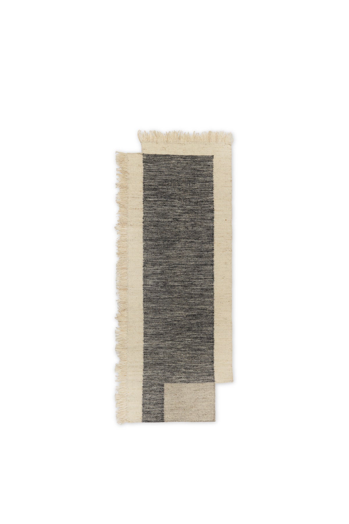 Counter Teppich in Charcoal/Off-white präsentiert im Onlineshop von KAQTU Design AG. Teppich ist von Ferm Living
