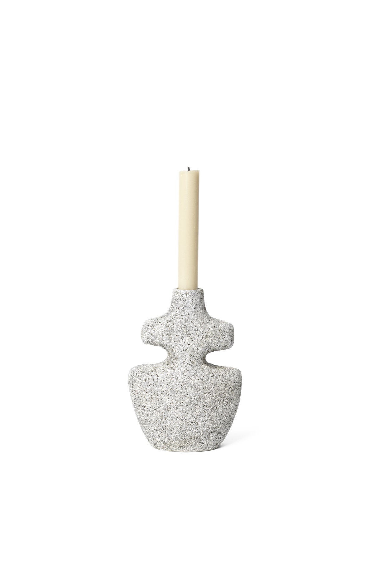 Yara Kerzenständer Medium in Grey Pumice präsentiert im Onlineshop von KAQTU Design AG. Kerzenständer ist von Ferm Living