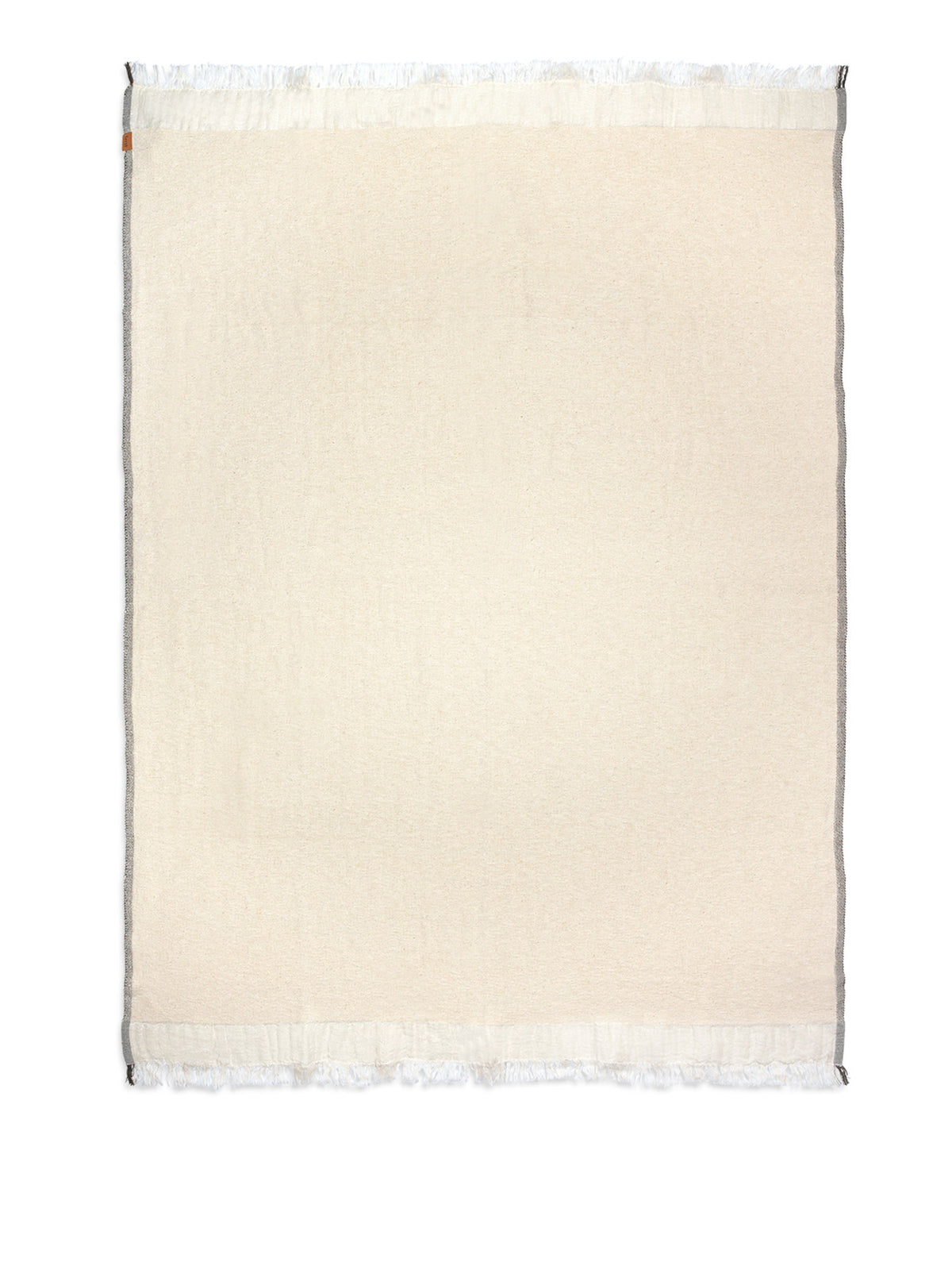 Weaver Throw Decke in Off-White präsentiert im Onlineshop von KAQTU Design AG. Wolldecke ist von Ferm Living