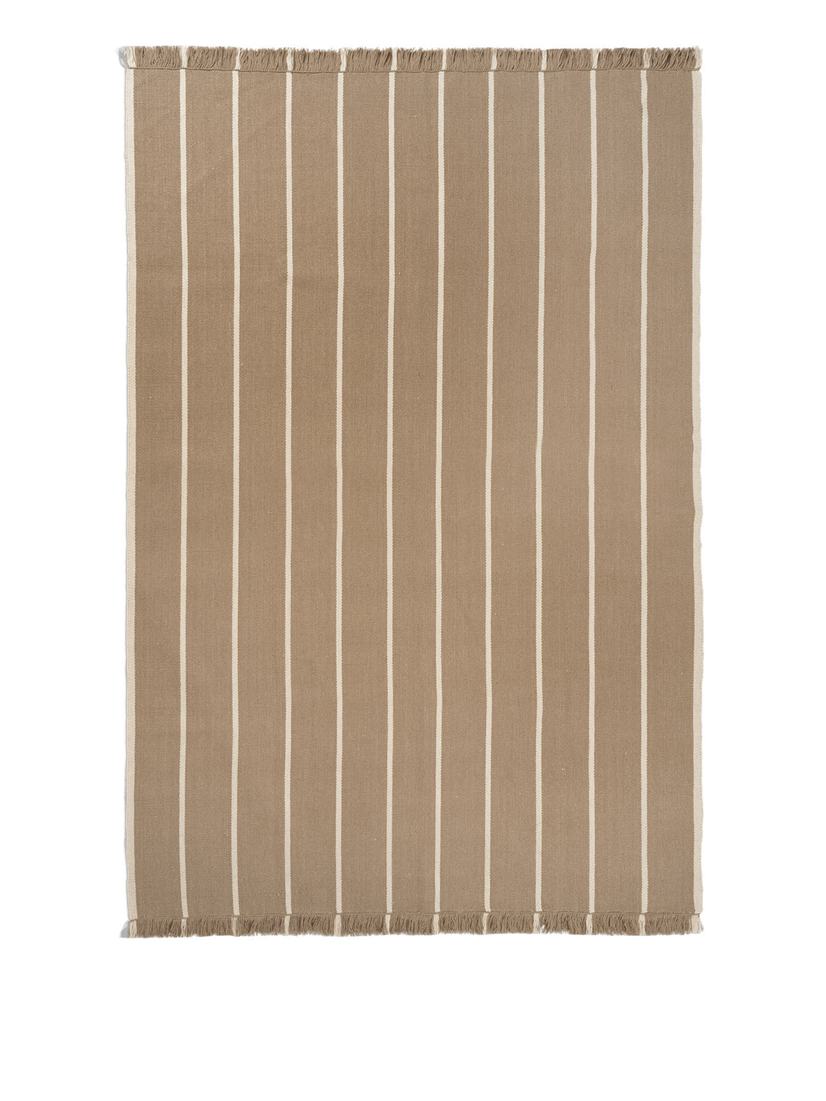 Calm Kelim Teppich 200 x 300 in Dark Sand/Offwhite präsentiert im Onlineshop von KAQTU Design AG. Teppich ist von Ferm Living