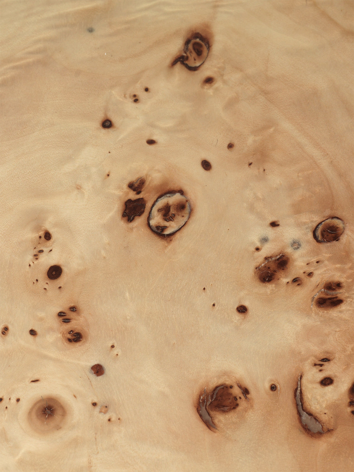 Burl Coffee Table in Natural präsentiert im Onlineshop von KAQTU Design AG. Couchtisch ist von Ferm Living