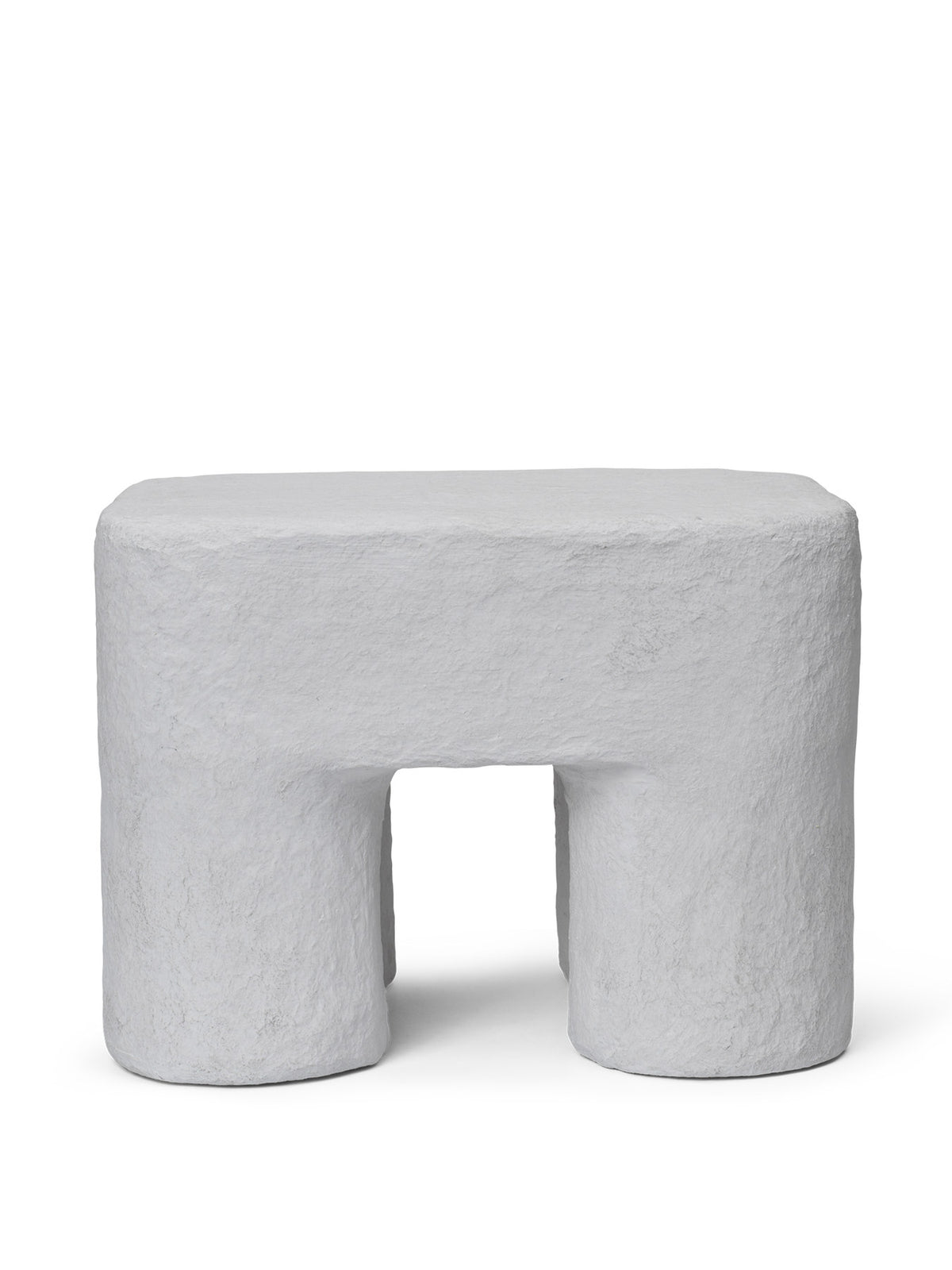 Podo Hocker in White präsentiert im Onlineshop von KAQTU Design AG. Hocker ist von Ferm Living