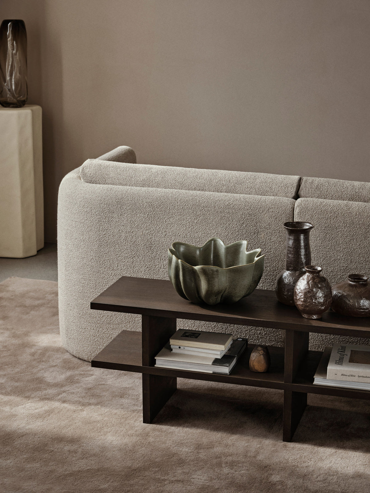 Kona Bank in Dark Stained präsentiert im Onlineshop von KAQTU Design AG. Sitzbank ist von Ferm Living