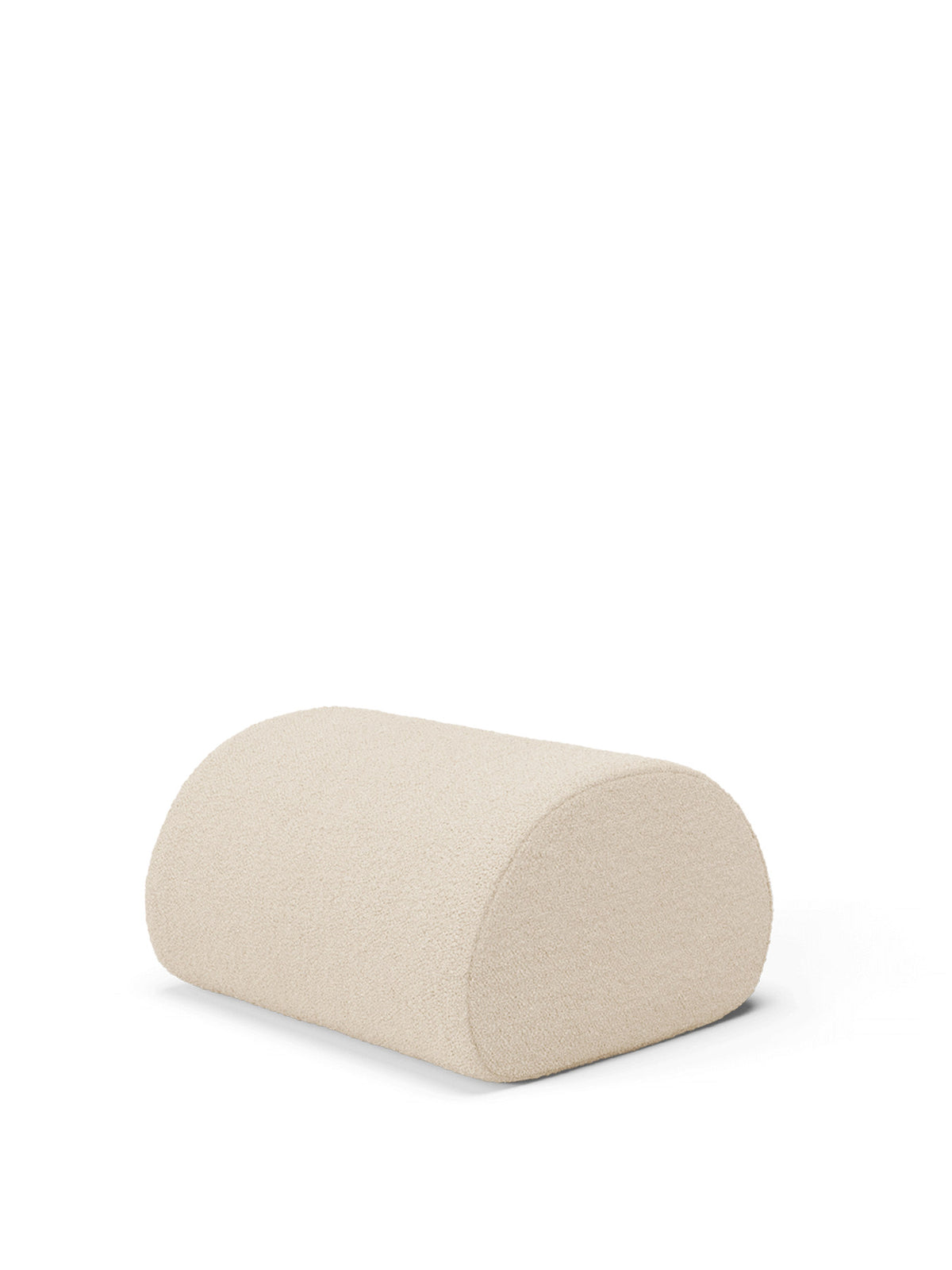 Rouli Pouf Pure Bouclé in Offwhite präsentiert im Onlineshop von KAQTU Design AG. Hocker Outdoor ist von Ferm Living