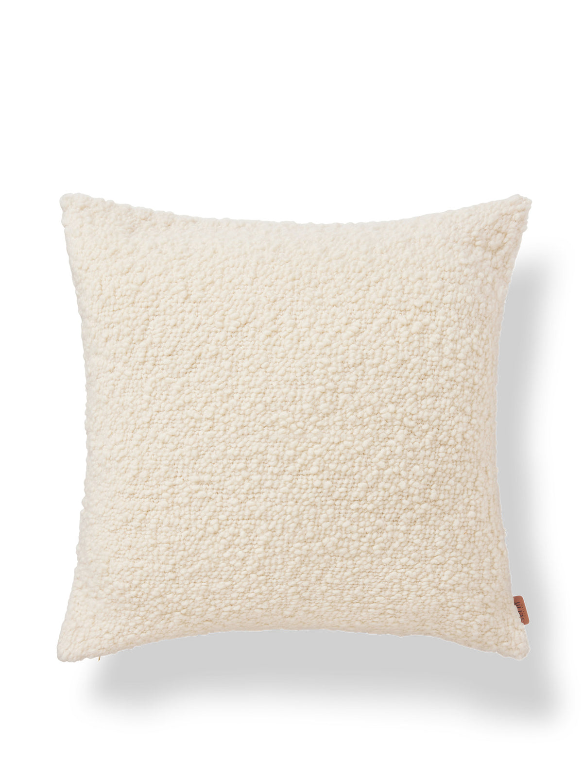 Moor Kissen in Offwhite präsentiert im Onlineshop von KAQTU Design AG. Deko Kissen ist von Ferm Living