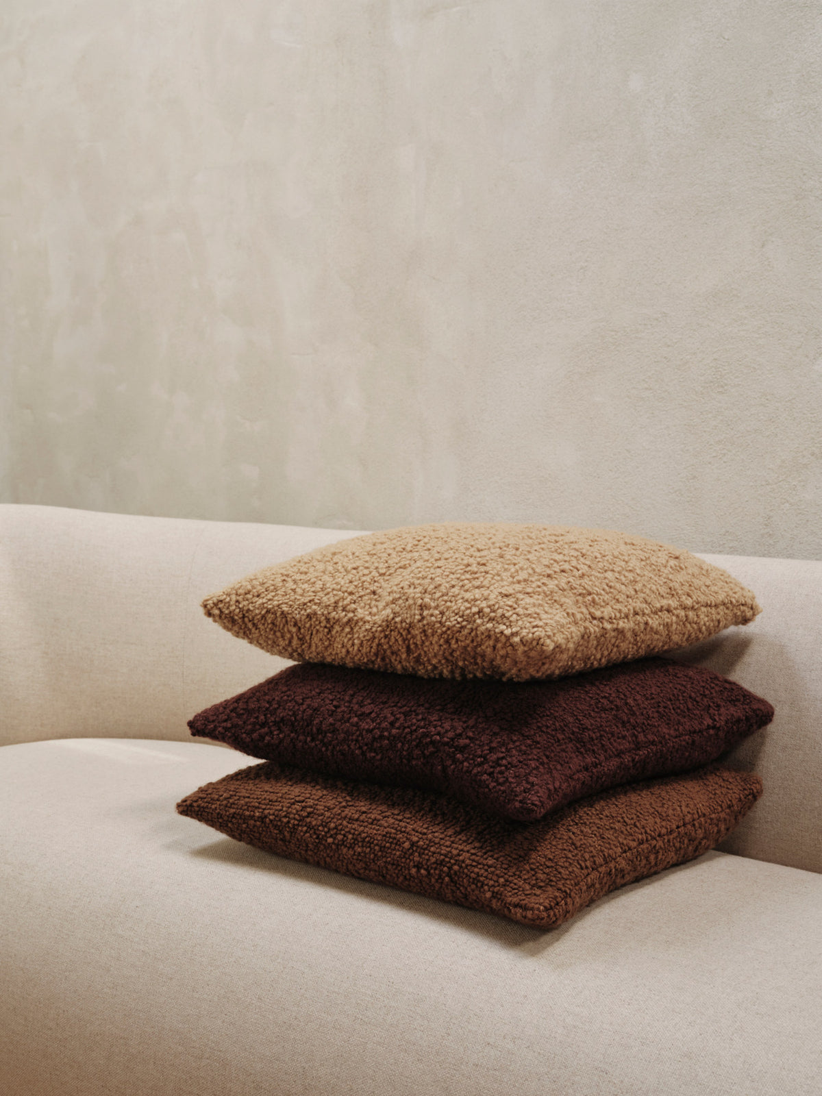 Moor Kissen in Sugar Kelp präsentiert im Onlineshop von KAQTU Design AG. Deko Kissen ist von Ferm Living