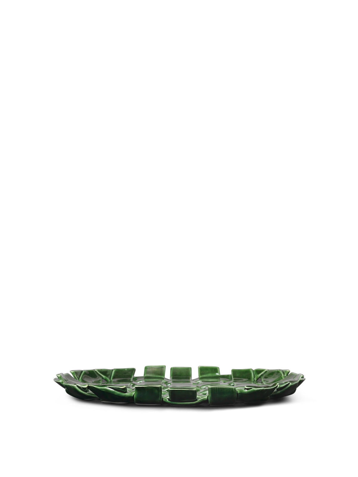 Plait Platter in Emerald Green präsentiert im Onlineshop von KAQTU Design AG. Tablett ist von Ferm Living