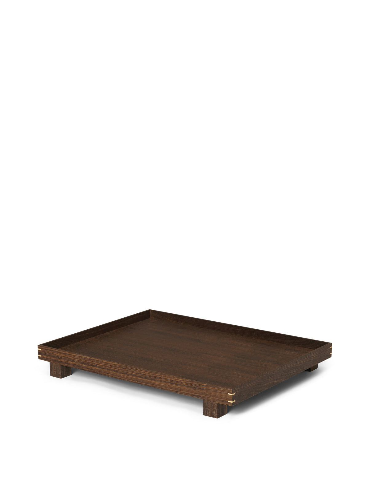 Bon Holztablett von Ferm Living in Hellbraun, Naturaleiche mit PU-Beschichtung, rechteckige Form mit vier sichtbaren Füssen und Eckverbindungen.