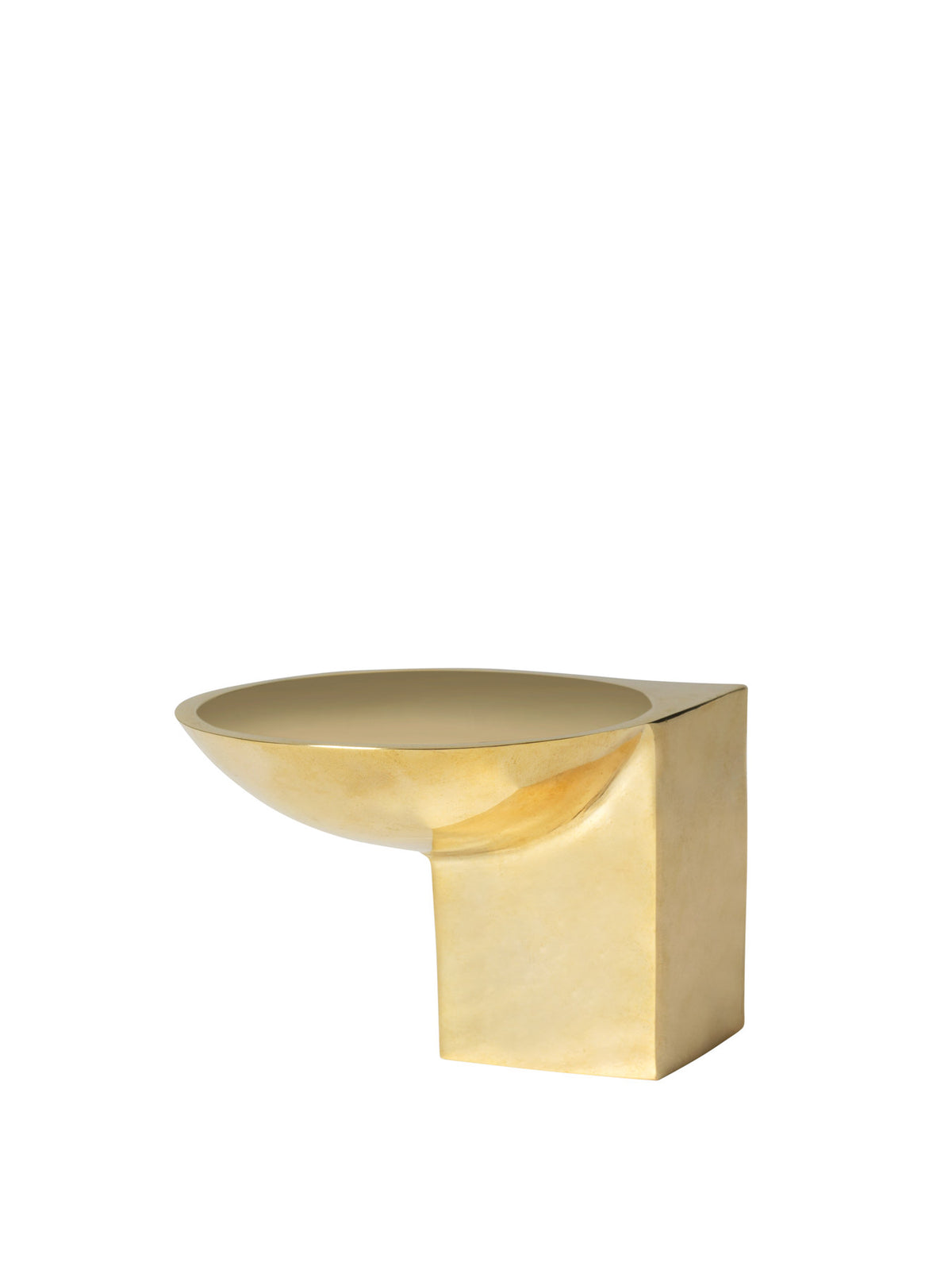 Santany Schale von Ferm Living in Messing, skulpturale Form mit polierter Oberfläche, Grösse 9.5x11.5x7cm, auch in weiteren Varianten erhältlich.