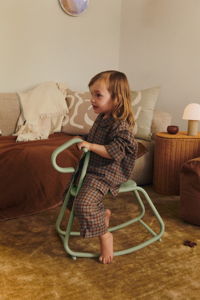 Kove Applique Kissen in Bräune präsentiert im Onlineshop von KAQTU Design AG. Deko Kissen ist von Ferm Living