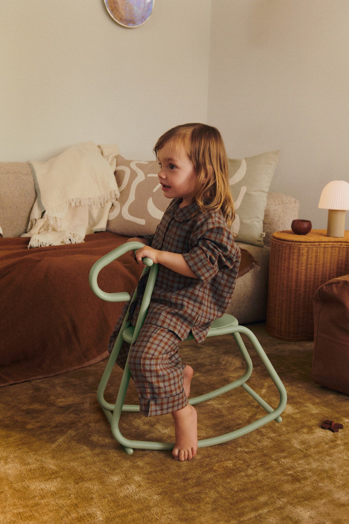 Kove Applique Kissen in Bräune präsentiert im Onlineshop von KAQTU Design AG. Deko Kissen ist von Ferm Living