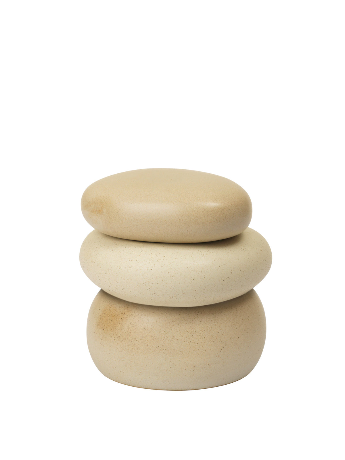 Pebble Box in Sand/Creme präsentiert im Onlineshop von KAQTU Design AG. Aufbewahrungsbox ist von Ferm Living