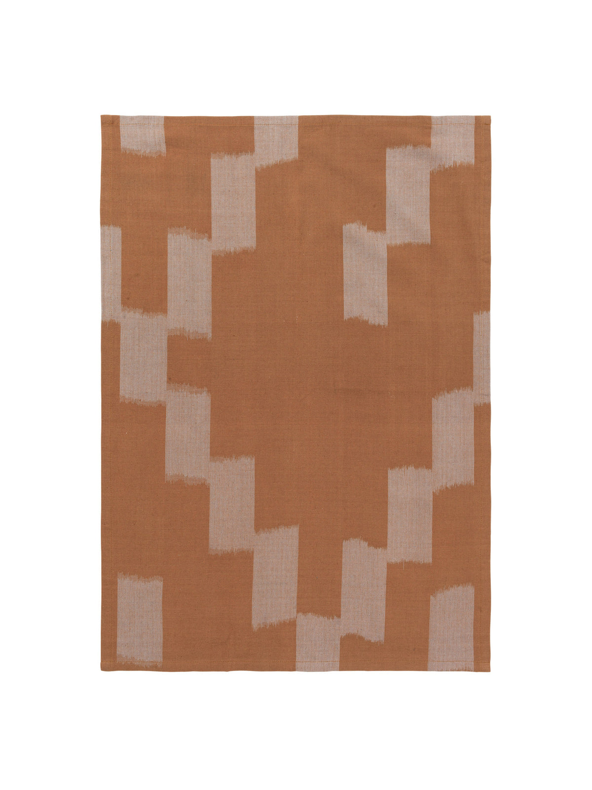 Ikat Geschirrtuch in Terrakotta/Nebelblau präsentiert im Onlineshop von KAQTU Design AG. Küchentuch ist von Ferm Living