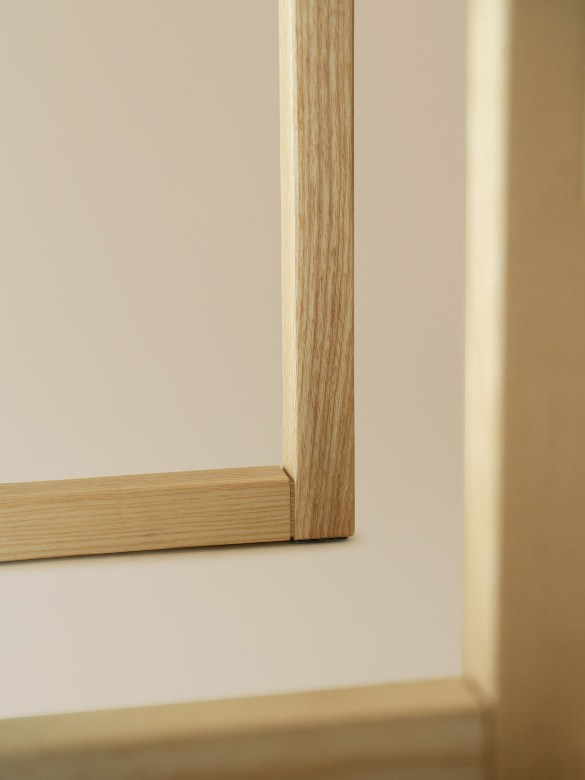 Little Architect Stuhl in Asche präsentiert im Onlineshop von KAQTU Design AG. Stuhl ist von Ferm Living
