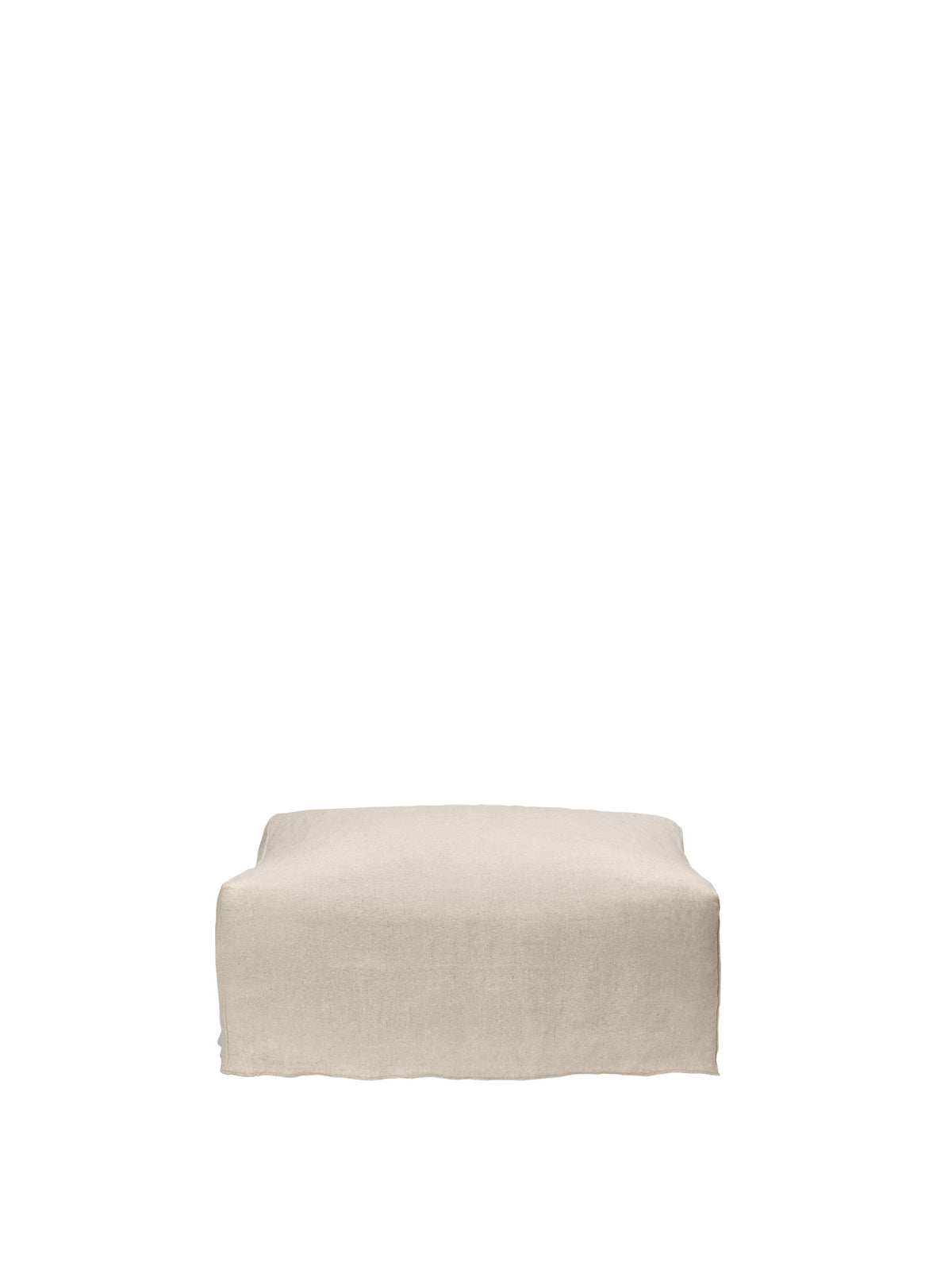 Rechteckiger niedriger Pouf Catena von Ferm Living mit gesteppten Nähten und weichen Rundungen