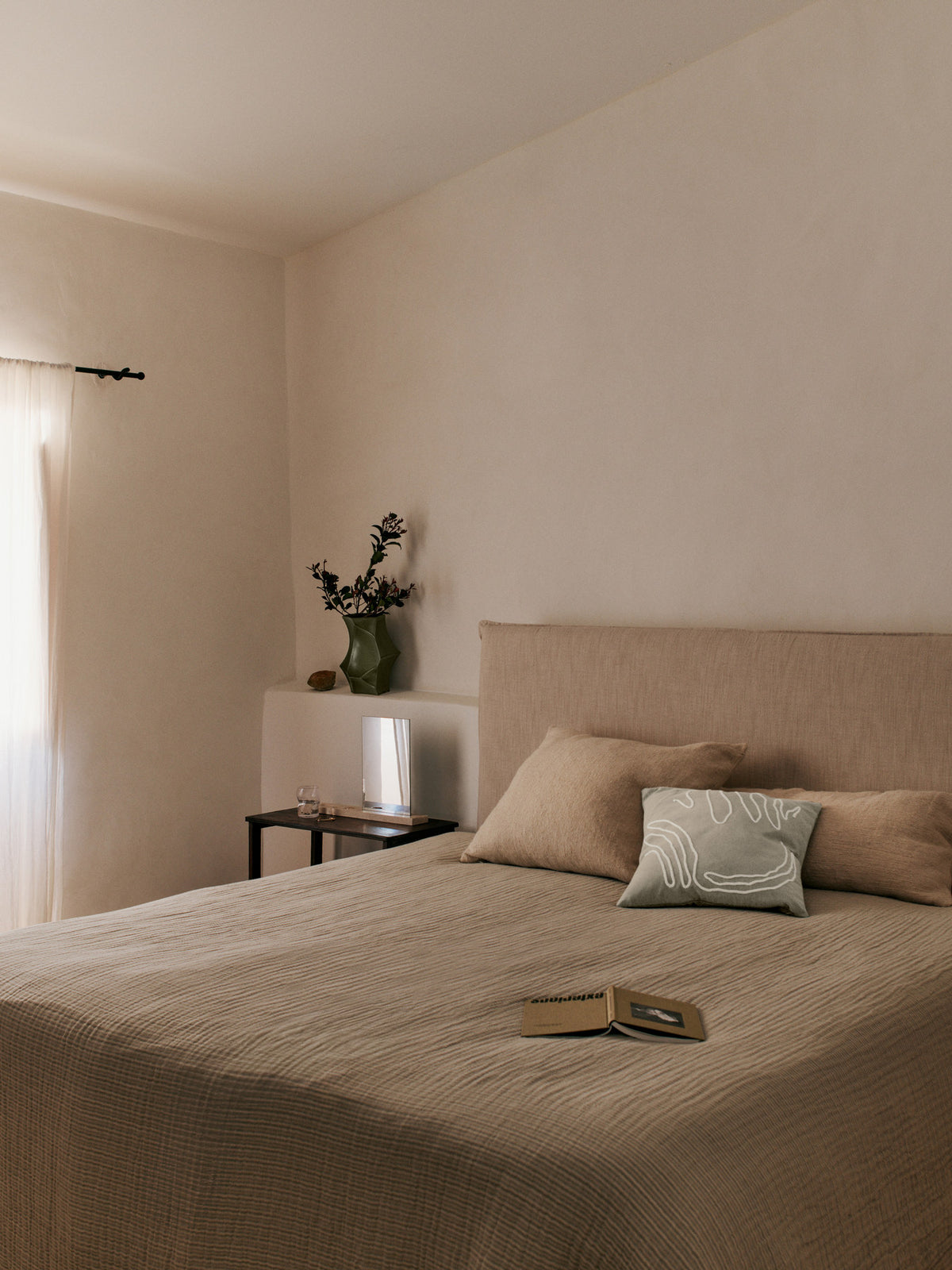 Jot Kissen in Elm Green präsentiert im Onlineshop von KAQTU Design AG. Deko Kissen ist von Ferm Living
