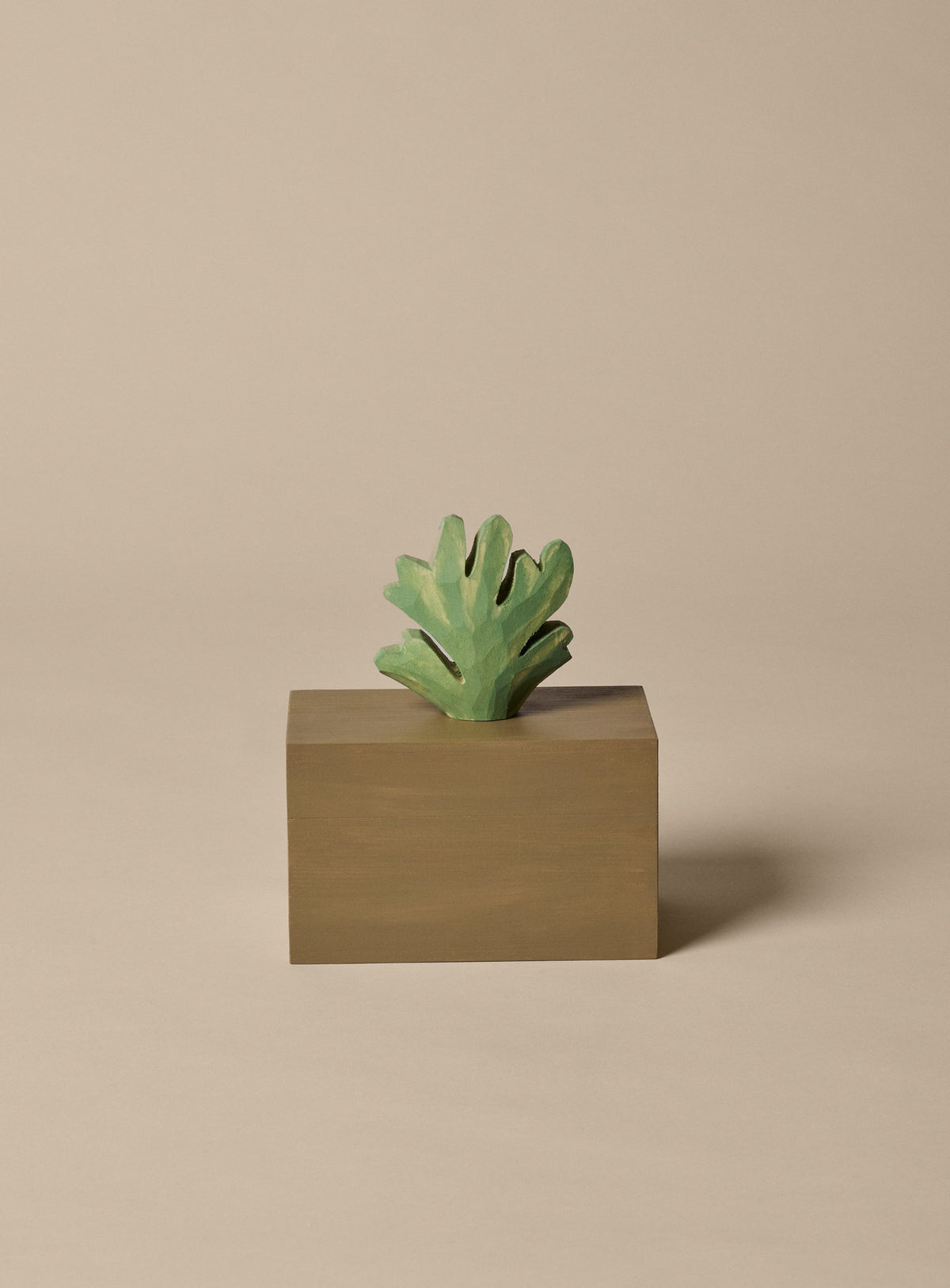 Harbour Box in Mistelzweig/Bräune präsentiert im Onlineshop von KAQTU Design AG. Spielzeug ist von Ferm Living