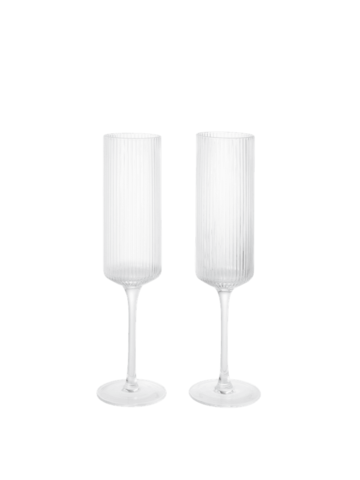 Ripple Champagnerflöten  Set aus 2  in Klar präsentiert im Onlineshop von KAQTU Design AG. Kitchen ist von Ferm Living