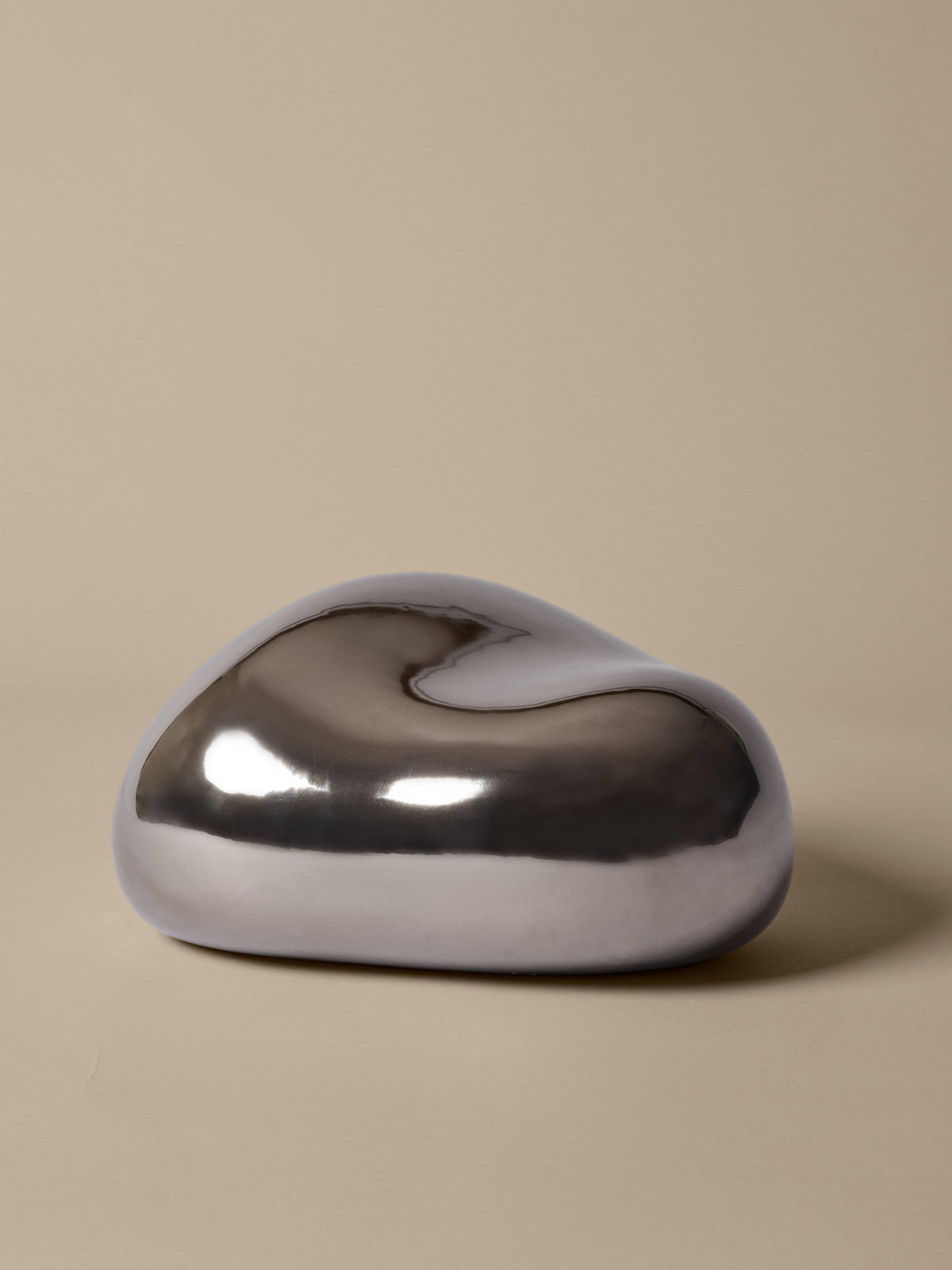 Bellure Stück in Silber präsentiert im Onlineshop von KAQTU Design AG. Deko ist von Ferm Living