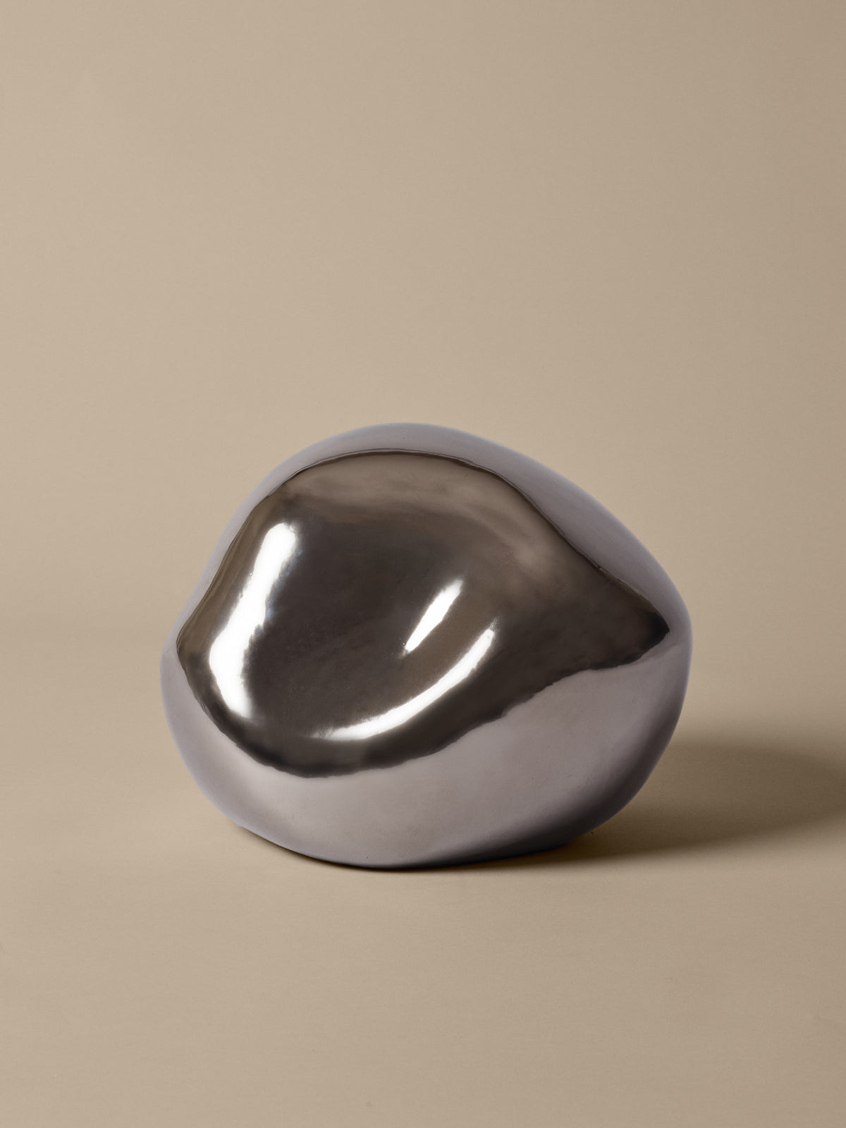 Bellure Stück in Silber präsentiert im Onlineshop von KAQTU Design AG. Deko ist von Ferm Living