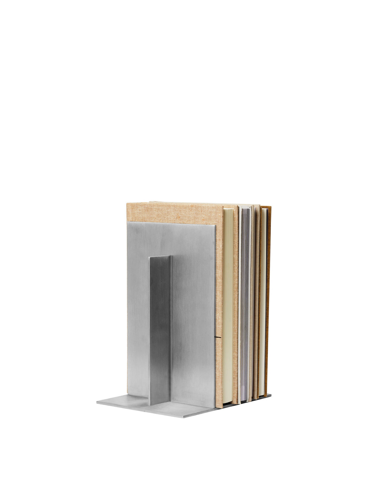 Lager Bookends Set of 2 in Aluminium präsentiert im Onlineshop von KAQTU Design AG. Buchstütze ist von Ferm Living