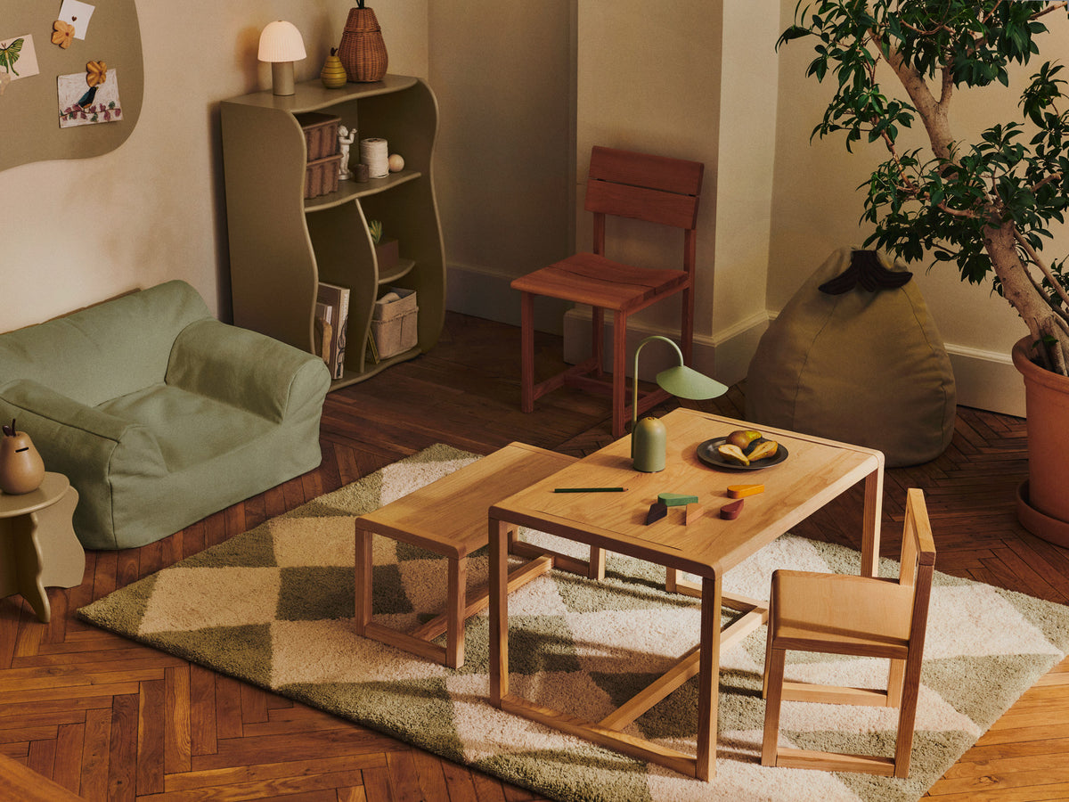 Tilt Rug 140 x 200 in Elm Green präsentiert im Onlineshop von KAQTU Design AG. Teppich ist von Ferm Living