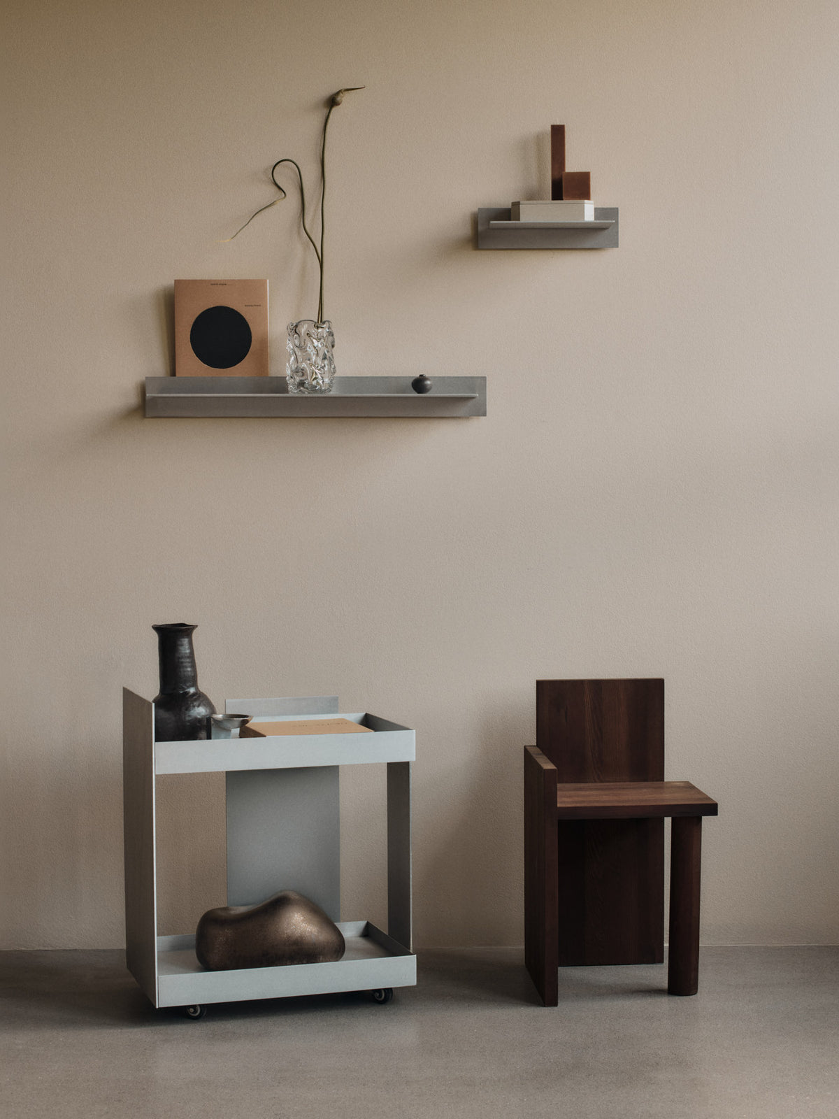Virelle Vase H18 in Clear präsentiert im Onlineshop von KAQTU Design AG. Vase ist von Ferm Living